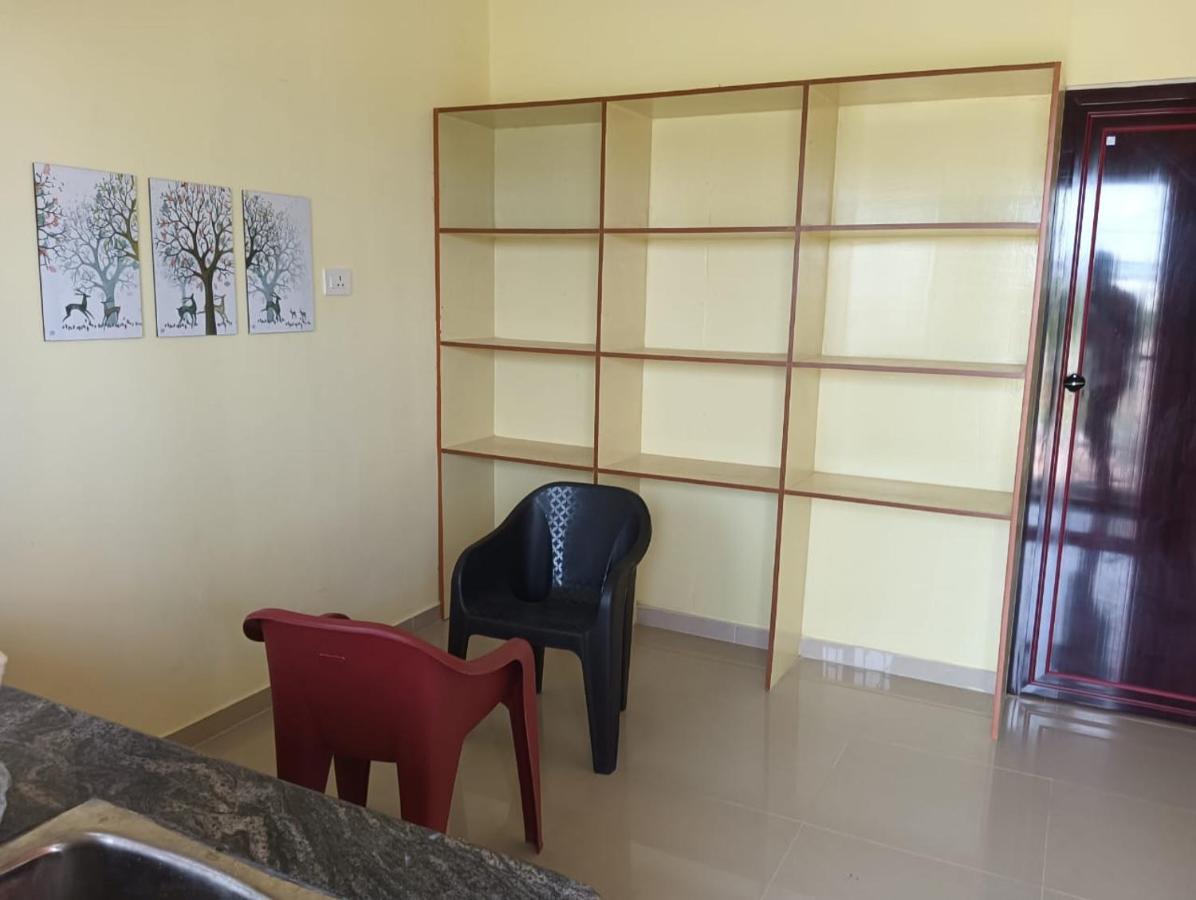 Surathi Enclave Standard Rooms Karumattampatti 外观 照片